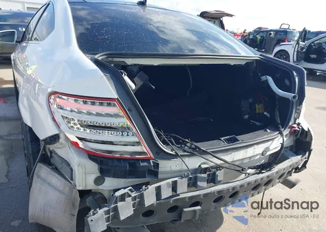 2014 Mercedes-Benz C 350 Sport 4Matic z USA, uszkodzony, nr VIN WDDGJ8JB2EG283970